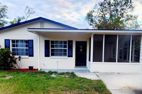 Casa en venta en Tampa, Florida, 3 dormitorios, 95.88 m2 № 1855420 - foto 2