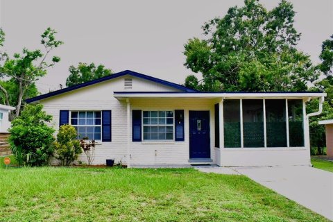 Casa en venta en Tampa, Florida, 3 dormitorios, 95.88 m2 № 1855420 - foto 1