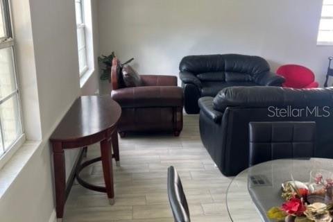 Casa en venta en Tampa, Florida, 3 dormitorios, 95.88 m2 № 1855420 - foto 7