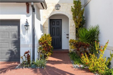 Townhouse in Hialeah, Florida 3 bedrooms, 138.05 sq.m. № 2030430 - photo 5