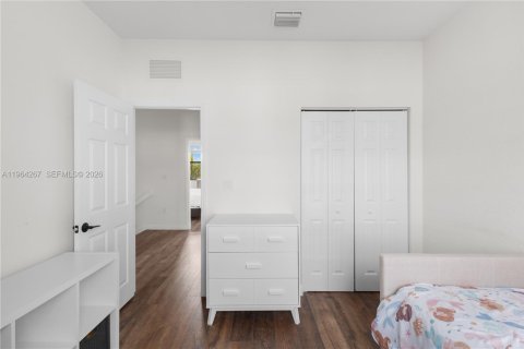 Townhouse in Hialeah, Florida 3 bedrooms, 138.05 sq.m. № 2030430 - photo 29