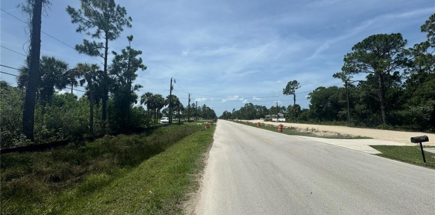 Terreno en Naples, Florida № 1650669