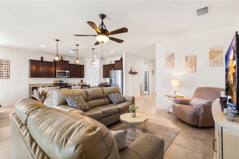 Casa en venta en Wimauma, Florida, 4 dormitorios, 192.21 m2 № 2151150 - foto 8