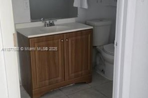 Снять в аренду квартиру в Хомстед, Флорида 2 спальни, 78.97м2, № 1924327 - фото 6