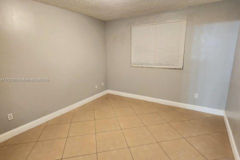 Copropriété à vendre à Davie, Floride: 3 chambres, 122.07 m2 № 1979038 - photo 9