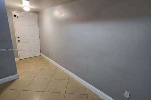 Copropriété à vendre à Davie, Floride: 3 chambres, 122.07 m2 № 1979038 - photo 18