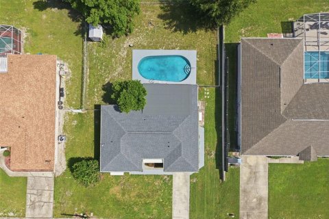 House in Deltona, Florida 2 bedrooms, 88.35 sq.m. № 2224949 - photo 24