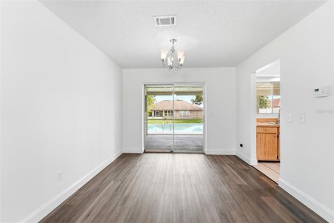 House in Deltona, Florida 2 bedrooms, 88.35 sq.m. № 2224949 - photo 6
