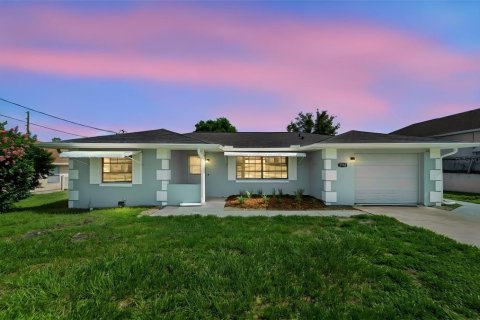 House in Deltona, Florida 2 bedrooms, 88.35 sq.m. № 2224949
