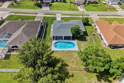 House in Deltona, Florida 2 bedrooms, 88.35 sq.m. № 2224949 - photo 25
