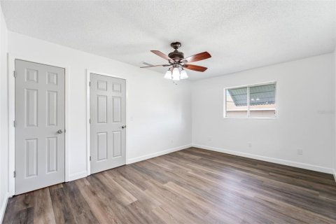 House in Deltona, Florida 2 bedrooms, 88.35 sq.m. № 2224949 - photo 14