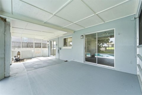 House in Deltona, Florida 2 bedrooms, 88.35 sq.m. № 2224949 - photo 19