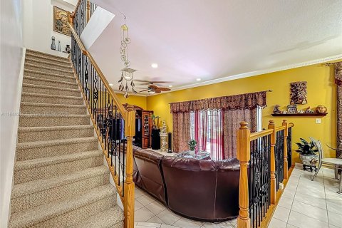 House in Miramar, Florida 3 bedrooms, 204.85 sq.m. № 1846193 - photo 28