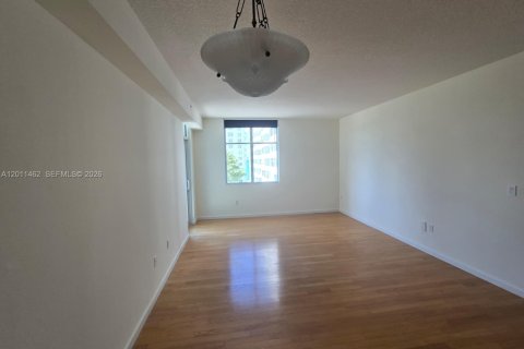Condo in Miami Beach, Florida, 1 bedroom № 2076116 - photo 4