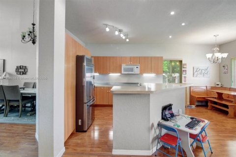 Villa ou maison à vendre à Cutler Bay, Floride: 4 chambres, 242.1 m2 № 1896033 - photo 10