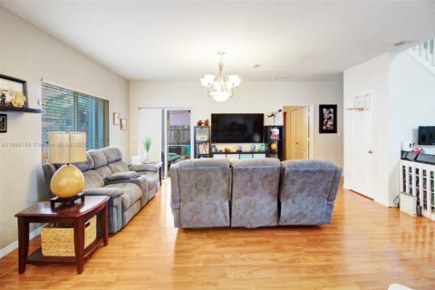 Villa ou maison à vendre à Cutler Bay, Floride: 4 chambres, 242.1 m2 № 1896033 - photo 14