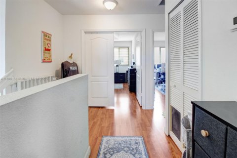 Villa ou maison à vendre à Cutler Bay, Floride: 4 chambres, 242.1 m2 № 1896033 - photo 25
