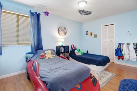 Villa ou maison à vendre à Cutler Bay, Floride: 4 chambres, 242.1 m2 № 1896033 - photo 27