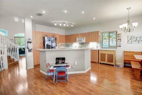 Villa ou maison à vendre à Cutler Bay, Floride: 4 chambres, 242.1 m2 № 1896033 - photo 11