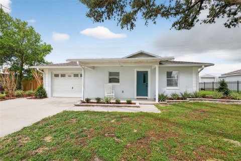 Villa ou maison à vendre à Bushnell, Floride: 2 chambres, 124.86 m2 № 1903599 - photo 1