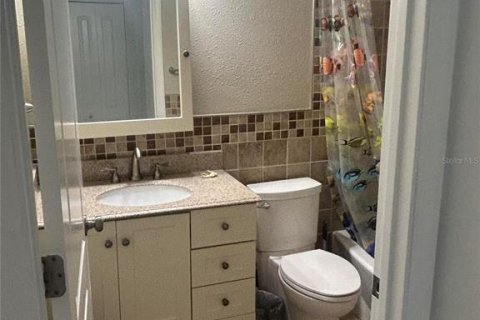 House in Port Charlotte, Florida 3 bedrooms, 109.25 sq.m. № 1879415 - photo 30