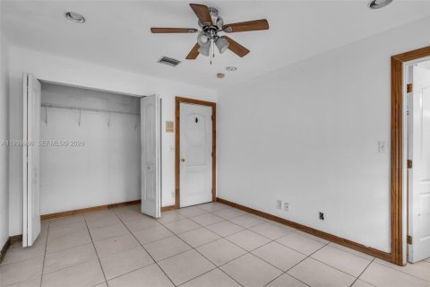 Villa ou maison à vendre à West Park, Floride: 4 chambres, 269.88 m2 № 1996894 - photo 20