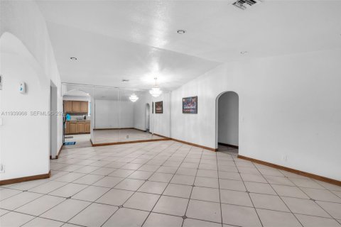 Villa ou maison à vendre à West Park, Floride: 4 chambres, 269.88 m2 № 1996894 - photo 7