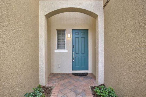 Touwnhouse à vendre à Lake Mary, Floride: 3 chambres, 196.58 m2 № 2399481 - photo 2