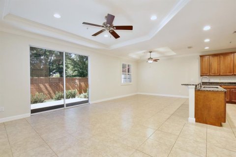 Touwnhouse à vendre à Lake Mary, Floride: 3 chambres, 196.58 m2 № 2399481 - photo 6