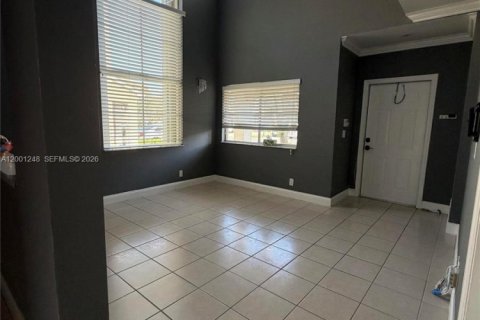 Townhouse in Sunrise, Florida 3 bedrooms, 155.89 sq.m. № 2065805 - photo 3