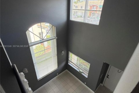 Townhouse in Sunrise, Florida 3 bedrooms, 155.89 sq.m. № 2065805 - photo 21