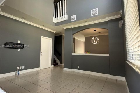 Townhouse in Sunrise, Florida 3 bedrooms, 155.89 sq.m. № 2065805 - photo 4