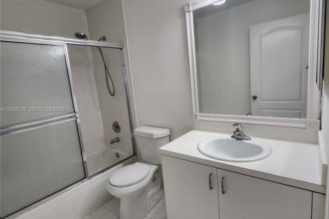 House in Cooper City, Florida 3 bedrooms, 189.52 sq.m. № 2268022 - photo 27