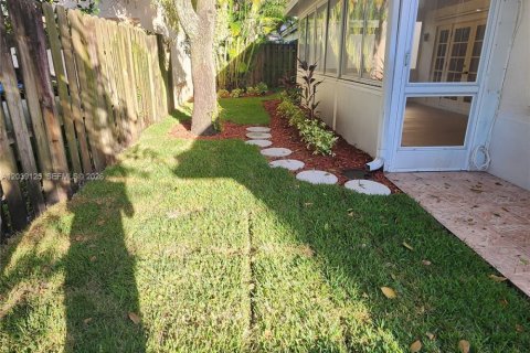 House in Cooper City, Florida 3 bedrooms, 189.52 sq.m. № 2268022 - photo 29