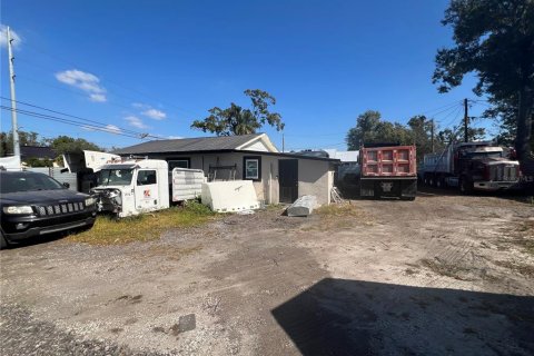 Commercial property in Tampa, Florida 89.74 sq.m. № 2139990 - photo 12