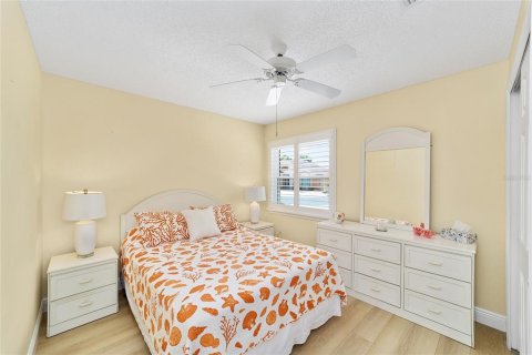 Villa ou maison à vendre à Lady Lake, Floride: 2 chambres, 117.8 m2 № 2219540 - photo 21
