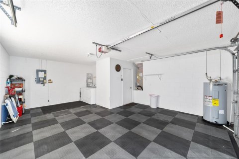 Villa ou maison à vendre à Lady Lake, Floride: 2 chambres, 117.8 m2 № 2219540 - photo 26