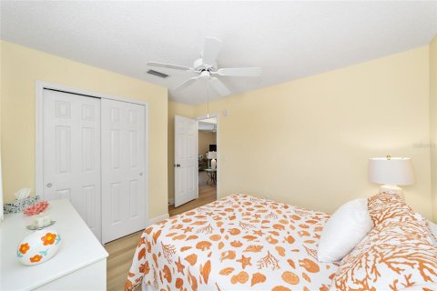 Villa ou maison à vendre à Lady Lake, Floride: 2 chambres, 117.8 m2 № 2219540 - photo 22