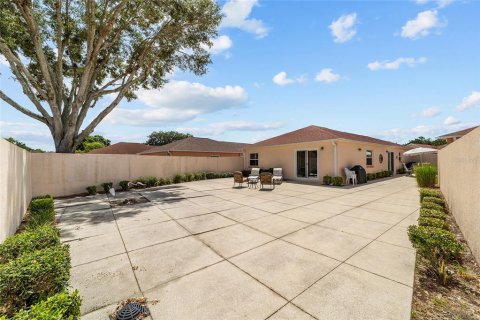 Villa ou maison à vendre à Lady Lake, Floride: 2 chambres, 117.8 m2 № 2219540 - photo 30
