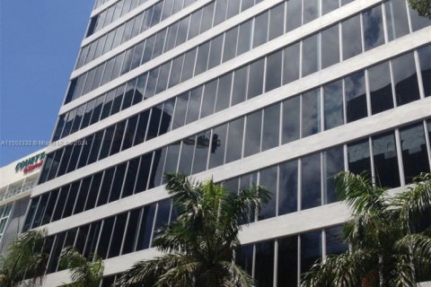 Bureau à Miami, Floride № 1073620