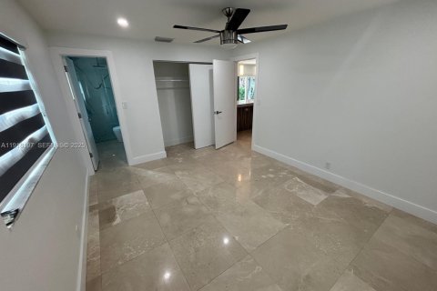 Villa ou maison à louer à Fort Lauderdale, Floride: 4 chambres, 110.93 m2 № 1982805 - photo 16