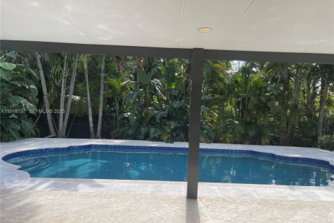 Villa ou maison à louer à Fort Lauderdale, Floride: 4 chambres, 110.93 m2 № 1982805 - photo 10