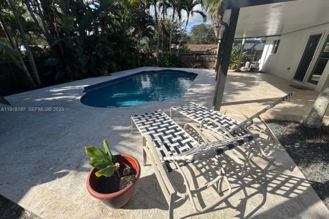 Villa ou maison à louer à Fort Lauderdale, Floride: 4 chambres, 110.93 m2 № 1982805 - photo 11