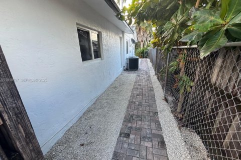 Villa ou maison à louer à Fort Lauderdale, Floride: 4 chambres, 110.93 m2 № 1982805 - photo 27