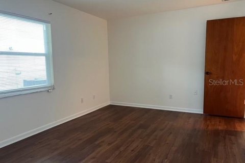 Casa en venta en New Port Richey, Florida, 3 dormitorios, 173.91 m2 № 1900459 - foto 11