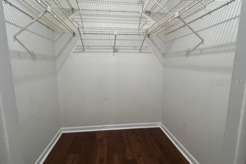 Casa en venta en New Port Richey, Florida, 3 dormitorios, 173.91 m2 № 1900459 - foto 28