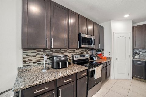 Villa ou maison à louer à Davenport, Floride: 4 chambres, 144.37 m2 № 1725098 - photo 17