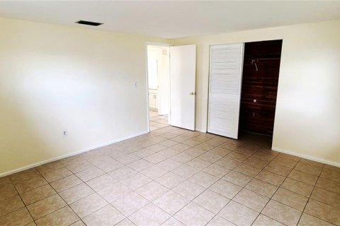 Casa en alquiler en New Port Richey, Florida, 3 dormitorios, 104.79 m2 № 1900514 - foto 9