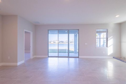 Villa ou maison à louer à Apollo Beach, Floride: 4 chambres, 189.06 m2 № 2425337 - photo 23