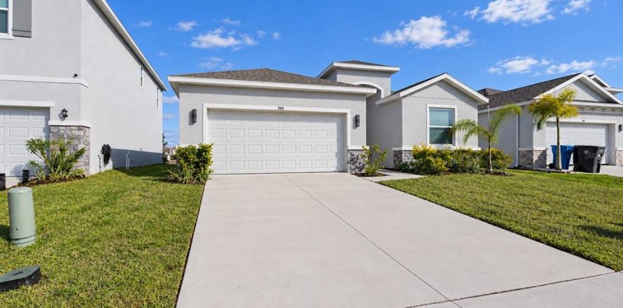 Villa ou maison à Apollo Beach, Floride 4 chambres, 189.06 m2 № 2425337